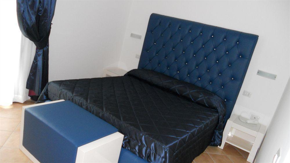 סן ג'יובאני א פירו Hotel Caluna Charme מראה חיצוני תמונה