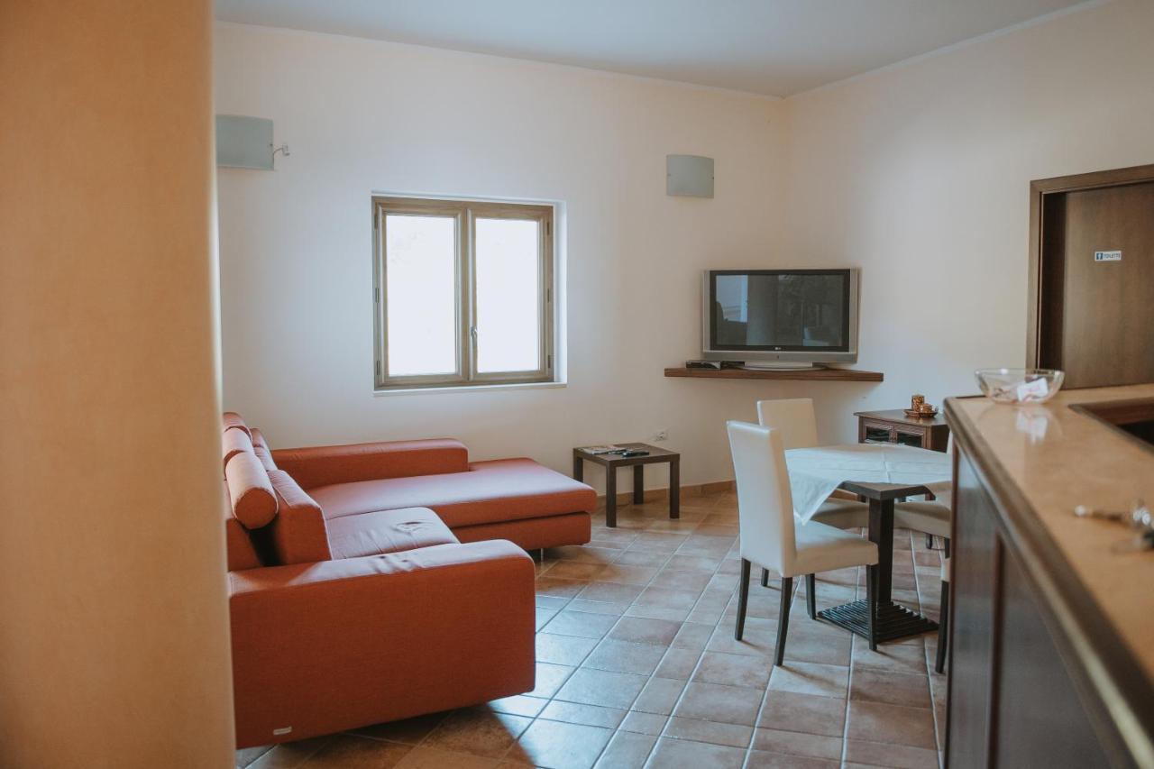 סן ג'יובאני א פירו Hotel Caluna Charme מראה חיצוני תמונה