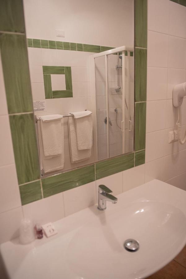סן ג'יובאני א פירו Hotel Caluna Charme מראה חיצוני תמונה