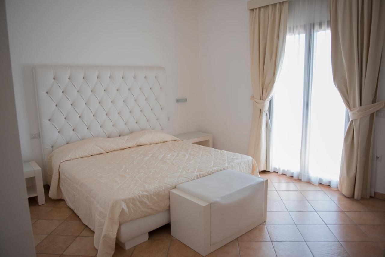 סן ג'יובאני א פירו Hotel Caluna Charme מראה חיצוני תמונה