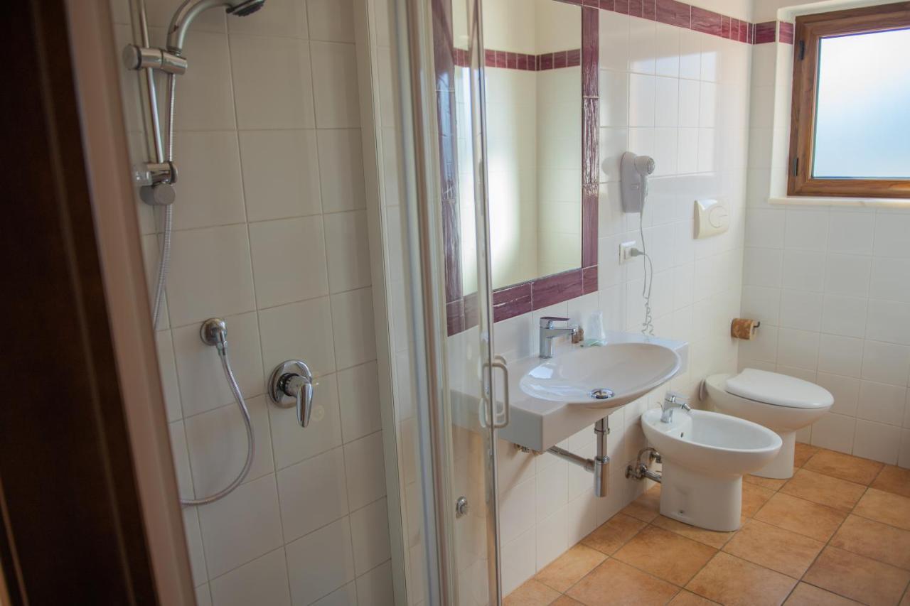 סן ג'יובאני א פירו Hotel Caluna Charme מראה חיצוני תמונה