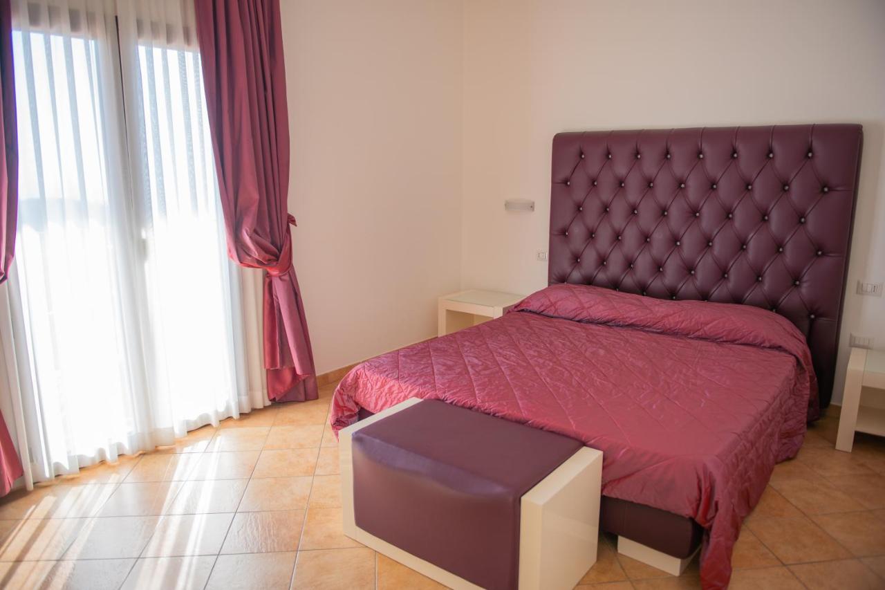 סן ג'יובאני א פירו Hotel Caluna Charme מראה חיצוני תמונה